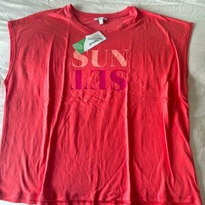 NWT Reitmans Graphic T Shirt